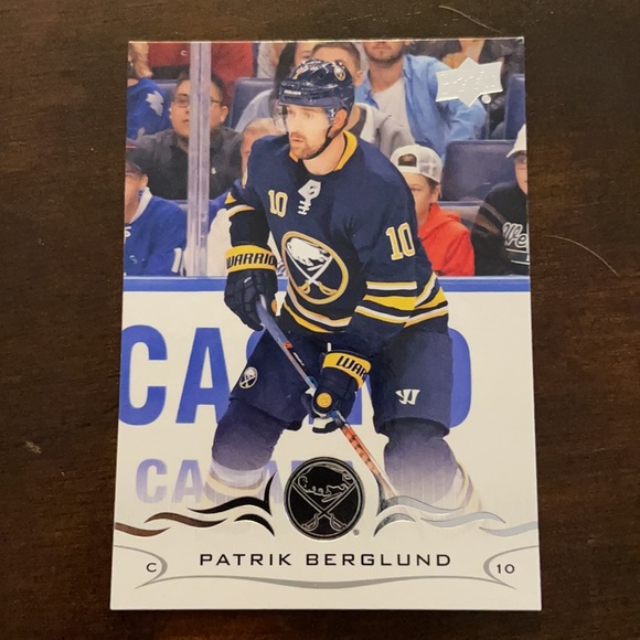 Upper Deck Hockey Cards Set is 6 - Picture 5 of 12